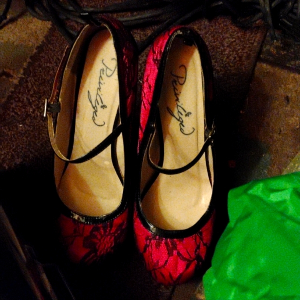 Privileged heels